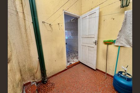 Casa à venda com 350m², 4 quartos e 1 vagaÁrea de Serviço