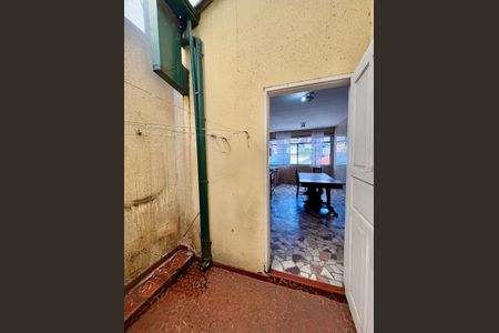 Casa à venda com 350m², 4 quartos e 1 vagaÁrea de Serviço