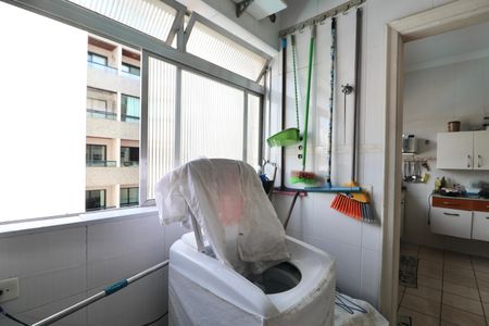 Apartamento para alugar com 100m², 3 quartos e 1 vaga Apartamento para alugar com 100m², 3 quartos e 1 vagaÁrea de Serviço