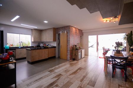 Casa à venda com 270m², 3 quartos e 4 vagasCozinha