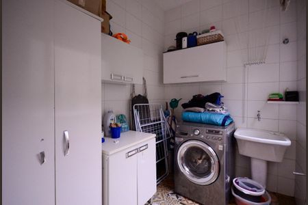 Casa à venda com 270m², 3 quartos e 4 vagasÁrea de Serviço