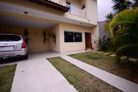 Casa à venda com 270m², 3 quartos e 4 vagasGaragem
