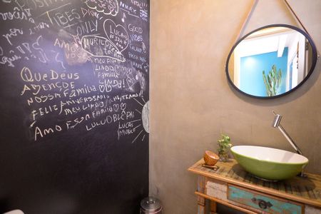 Casa à venda com 270m², 3 quartos e 4 vagasLavabo