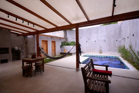 Casa à venda com 270m², 3 quartos e 4 vagasÁrea de Lazer