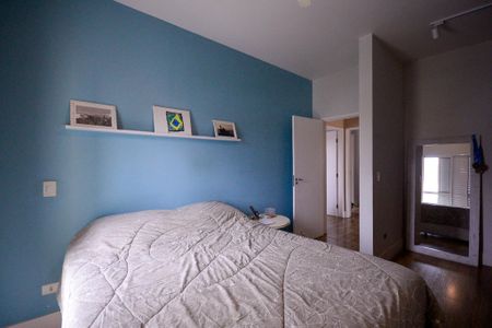 Casa à venda com 270m², 3 quartos e 4 vagasSuíte 3