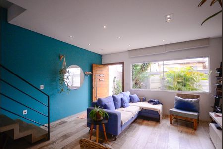 Sala de casa à venda com 3 quartos, 270m² em Bosque da Saúde, São Paulo