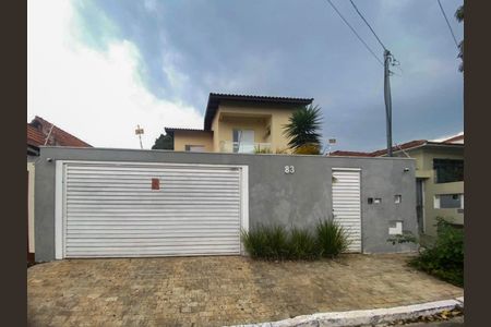 Casa à venda com 270m², 3 quartos e 4 vagasFachada