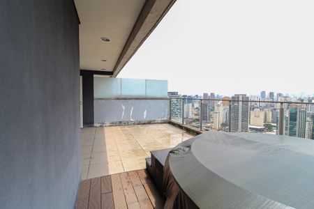 Apartamento à venda com 168m², 2 quartos e 2 vagasCobertura