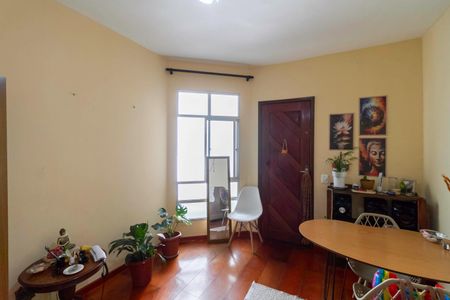 Apartamento à venda com 45m², 2 quartos e 1 vagaSala 