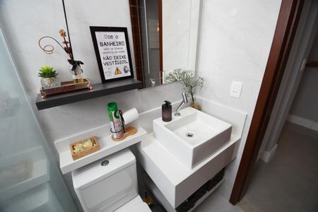 Casa à venda com 400m², 4 quartos e 5 vagasBanheiro 2