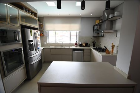 Casa à venda com 400m², 4 quartos e 5 vagasCozinha