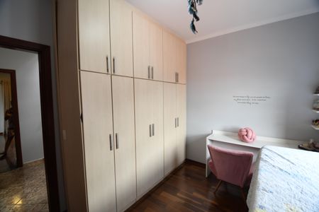 Casa à venda com 400m², 4 quartos e 5 vagasQuarto 3 - Suíte