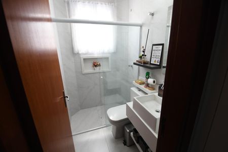 Casa à venda com 400m², 4 quartos e 5 vagasBanheiro 2