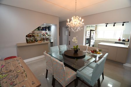 Casa à venda com 400m², 4 quartos e 5 vagasSala de Jantar