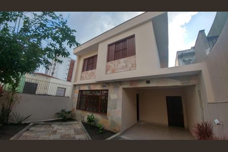 Casa à venda com 180m², 3 quartos e 2 vagas Casa à venda com 180m², 3 quartos e 2 vagasGaragem