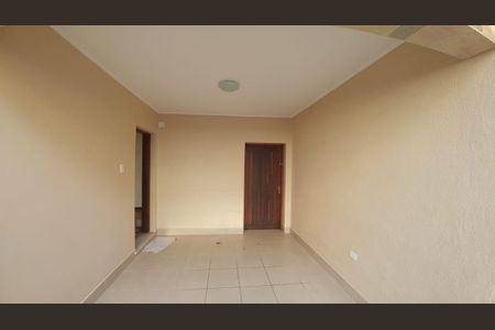 Casa à venda com 180m², 3 quartos e 2 vagas Casa à venda com 180m², 3 quartos e 2 vagasGaragem