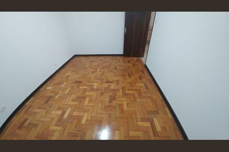 Casa à venda com 180m², 3 quartos e 2 vagas Casa à venda com 180m², 3 quartos e 2 vagasQuarto 3