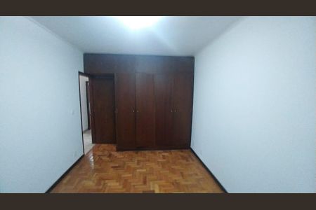 Casa à venda com 180m², 3 quartos e 2 vagas Casa à venda com 180m², 3 quartos e 2 vagasQuarto 2