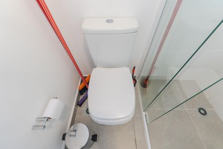 Studio para alugar com 30m², 1 quarto e sem vaga Studio para alugar com 30m², 1 quarto e sem vagaBanheiro