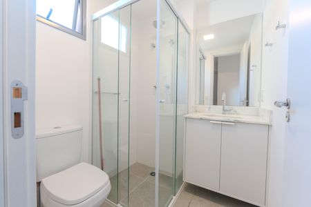 Studio para alugar com 30m², 1 quarto e sem vaga Studio para alugar com 30m², 1 quarto e sem vagaBanheiro