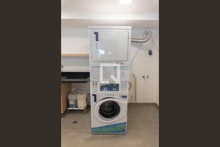 Studio para alugar com 30m², 1 quarto e sem vaga Studio para alugar com 30m², 1 quarto e sem vagaLavanderia