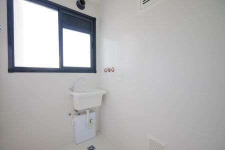 Apartamento à venda com 58m², 2 quartos e 1 vaga Apartamento à venda com 58m², 2 quartos e 1 vagaÁrea de Serviço