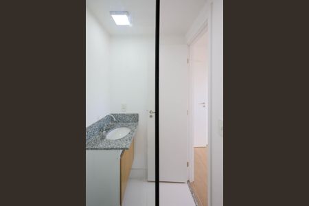 Apartamento à venda com 58m², 2 quartos e 1 vaga Apartamento à venda com 58m², 2 quartos e 1 vagaBanheiro da Suíte 1