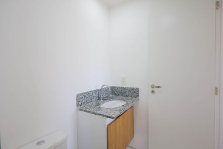 Apartamento à venda com 58m², 2 quartos e 1 vaga Apartamento à venda com 58m², 2 quartos e 1 vagaBanheiro da Suíte 1