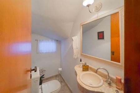 Casa à venda com 204m², 3 quartos e 3 vagasLavabo
