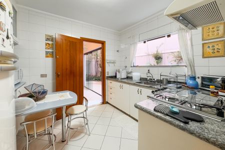 Casa à venda com 204m², 3 quartos e 3 vagasCozinha