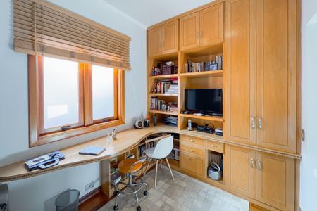 Casa à venda com 204m², 3 quartos e 3 vagasEscritório / Quarto Reversível