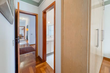 Casa à venda com 204m², 3 quartos e 3 vagasBanheiro da Suíte