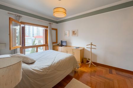 Casa à venda com 204m², 3 quartos e 3 vagasSuíte Master