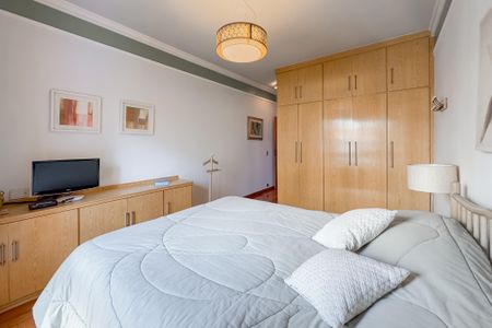 Casa à venda com 204m², 3 quartos e 3 vagasSuíte Master