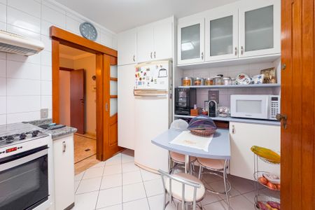 Casa à venda com 204m², 3 quartos e 3 vagasCozinha