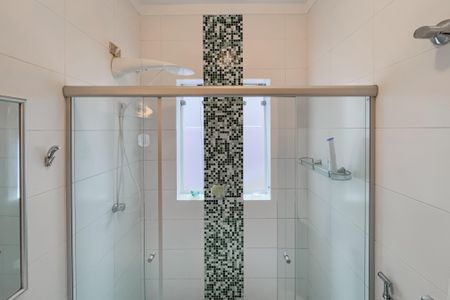 Casa à venda com 204m², 3 quartos e 3 vagasBanheiro da Suíte