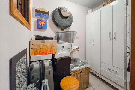 Casa à venda com 204m², 3 quartos e 3 vagasDepósito