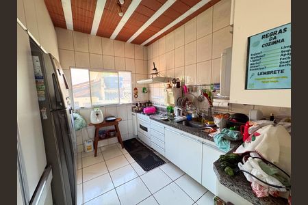 Casa à venda com 326m², 5 quartos e 4 vagasEdícula