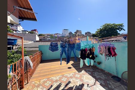 Casa à venda com 326m², 5 quartos e 4 vagasÁrea Externa