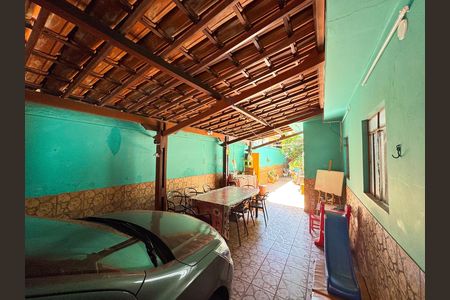 Casa à venda com 326m², 5 quartos e 4 vagasGaragem