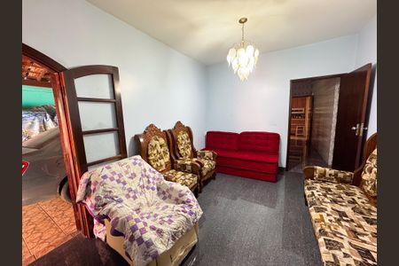 Casa à venda com 326m², 5 quartos e 4 vagasSala