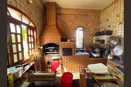 Casa à venda com 326m², 5 quartos e 4 vagasÁrea Gourmet