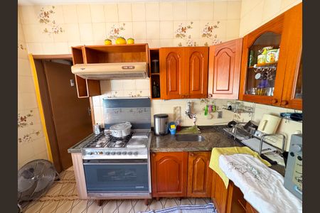 Casa à venda com 326m², 5 quartos e 4 vagasCozinha