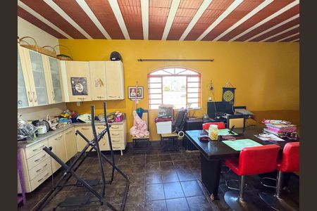 Casa à venda com 326m², 5 quartos e 4 vagasEdícula