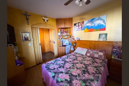 Casa à venda com 326m², 5 quartos e 4 vagasQuarto 1