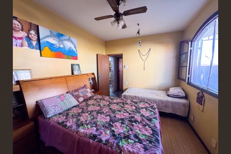 Casa à venda com 326m², 5 quartos e 4 vagasQuarto 1