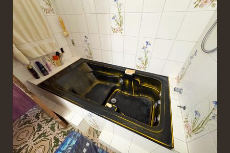 Casa à venda com 326m², 5 quartos e 4 vagasBanheiro