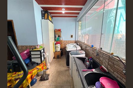 Casa à venda com 326m², 5 quartos e 4 vagasÁrea de Serviço