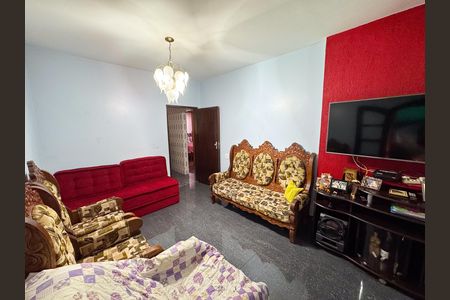 Casa à venda com 326m², 5 quartos e 4 vagasSala