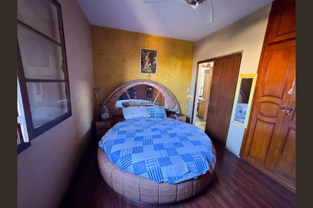 Casa à venda com 326m², 5 quartos e 4 vagasQuarto 3